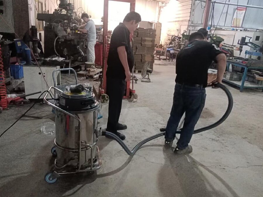 洗地機，掃地機，工業(yè)吸塵器，高壓清洗機，洗掃一體機，駕駛式洗地機，手推式洗地機，駕駛式掃地機，手推式掃地機，商用吸塵器，長沙洗地機，長沙掃地機，長沙高壓清洗機，湖南工業(yè)吸塵器，湖南掃地機，湖南高壓清洗機，湖南工業(yè)吸塵器，出租洗地機，租賃洗地機，租洗地機，長沙洗地機出租，湖南洗地機出租，長沙洗地機租賃，湖南洗地機租賃